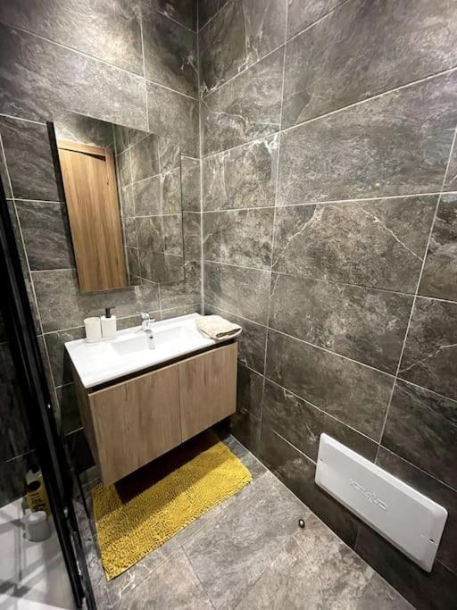 Luxury Apartment 5 Minutes Casablanca Airport Nouaceur Bagian luar foto
